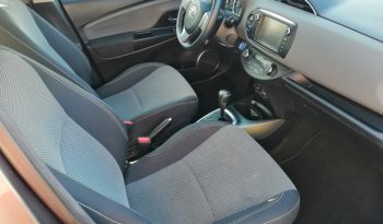 Toyota Yaris 1.5 Hibrido , 100cv , 06/2015 completo