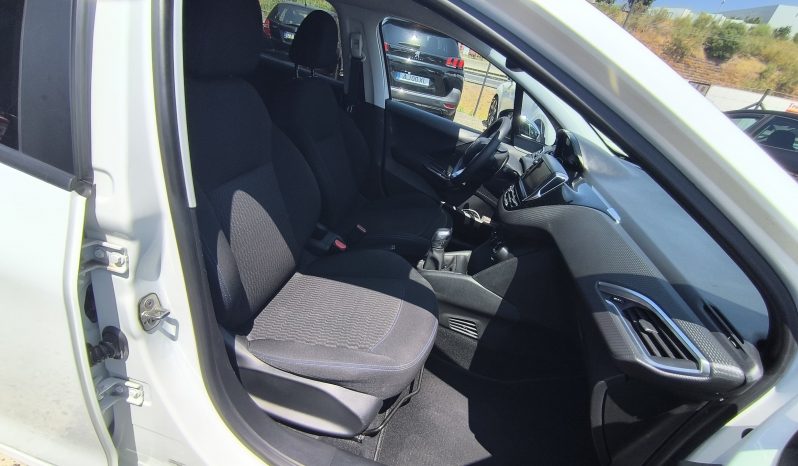 Peugeot 208 1.6 HDi Style completo