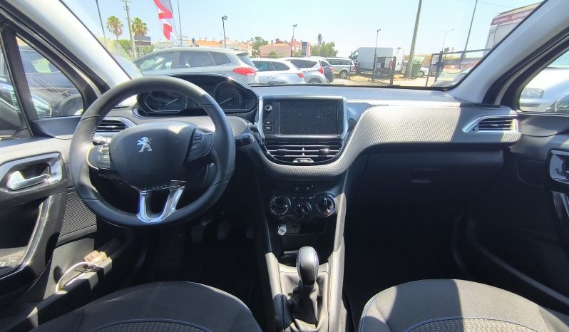 Peugeot 208 1.6 HDi Style completo